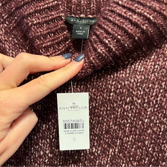 Ann Taylor Sweater Size Small - Picture 3 of 7